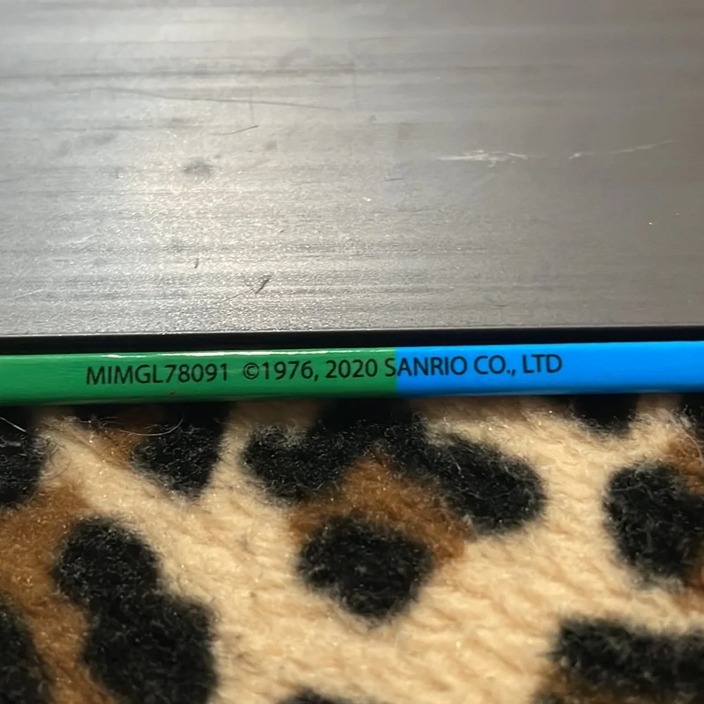 2020 HELLO KITTY Fridge Magnet 💙 Riding Bicycle Cute Cartoon Kawaii Sky Cloud - Picture 8 of 11